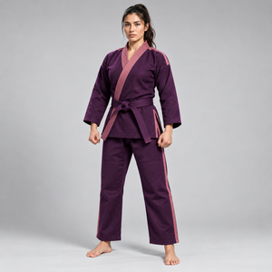 Tenues de combat sur mesure pour femmes, uniformes de karaté durables et résistants pour femmes - Product Image 4