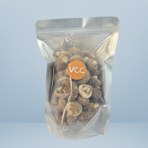 เห็ดชิตาเกะดิบเพาะเลี้ยงแบบฟรีซดรายหั่นเป็นชิ้นทั้งลูก |   รสชาติอูมามิธรรมชาติ อาหารว่างเพื่อสุขภาพสำหรับคนทานมังสวิรัติ พร้อมรับประทาน บรรจุภัณฑ์แบบขายส่ง รับผลิตแบบ OEM และแบรนด์ส่วนตัว - Product Image 1