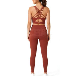 Ensemble de compression premium pour femmes avec tissu extensible respirant pour la gym, la course, l'entraînement, le yoga et les activités quotidiennes - Product Image 3
