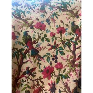 Tela de Terciopelo de Algodón de Lujo: Estampado de Aves, Color Beige Melocotón, 45 Pulgadas de Ancho, Tela de Terciopelo de Algodón Estampada a Mano con Diseño Floral - Product Image 5