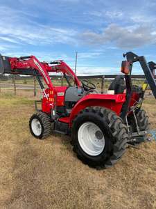 รถแทรกเตอร์ Massey Ferguson 1835E 25 แรงม้า ขับเคลื่อน 4 ล้อ พร้อมเครื่องยนต์ประสิทธิภาพสูง ให้ผลผลิตสูงและประสิทธิภาพการทำงานที่ดีเยี่ยม สำหรับการใช้งานในฟาร์มและการพาณิชย์ - Product Image 3