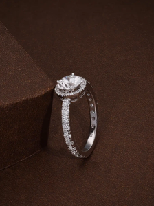 Anillo de Compromiso y Boda de Lujo para Mujer, Chapado en Plata Vintage, Plata de Ley 925, Diamante Cultivado en Laboratorio con Corte Brillante, Certificado IGI - Product Image 2