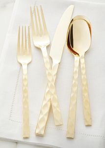 Juego de Cubiertos Reutilizables Dorados de 5 Piezas, Juego de Cubiertos de Acero Inoxidable Grabados para Bodas, Hoteles y Restaurantes - Product Image 2