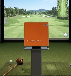 TrackMan 4 Advanced Golf Launch Monitor pour la simulation en salle, la pratique et le développement des compétences - Product Image 1