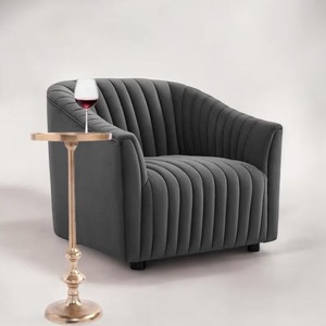 Mesa Auxiliar Delgada con Pedestal, Tapa Redonda, Columna Elegante Tallada, Base Estable, Diseño que Ahorra Espacio, Perfecta para Interiores Refinados - Product Image 5