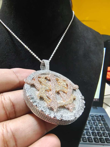 Colgante Personalizado con Iniciales de Moissanita, Joyería Hip Hop con Monograma Redondo, Collar de Lujo, Regalo - Product Image 3