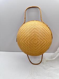 Panier en bambou tressé vintage avec poignées, panier utilitaire tissé à la main, rangement de cuisine rustique, décoration en osier naturel, fournisseur en gros - Product Image 3