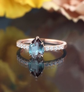 Bague de fiançailles en Alexandrite, argent sterling 925, couleur or rose, pierre précieuse changeante de couleur, bijoux de mariage élégants, cadeau pour femme - Product Image 2