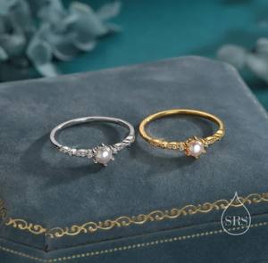 แหวนมุกน้ำจืดแท้และเพชร CZ บนตัวเรือนเงินแท้ เงินชุบทอง หรือโรสโกลด์ แหวนมุกธรรมชาติ แหวนมุกเม็ดเล็ก - Product Image 1