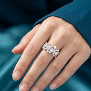 China Wholesale Jewelry Vintage Design High End 18k White Gold Natural Diamond Round Cluster Ring with Pave Setting for Gift - Product Image 2