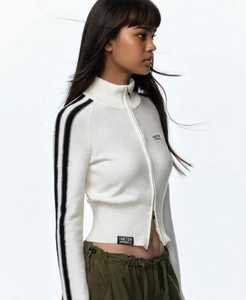 Oneten Chaqueta de punto con cremallera para mujer, cuello alto, bloques de color, rayas, manga larga, top corto - Product Image 3