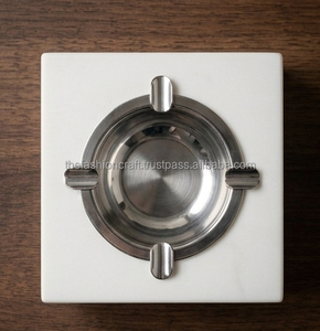 ที่เขี่ยบุหรี่ทรงสี่เหลี่ยมพรีเมียม ทำด้วยมือจากเรซิ่นรักษ์โลกและโลหะ ตกแต่งด้วยลายฝัง  เหมาะสำหรับใช้ในสำนักงานและตกแต่งบ้าน - Product Image 2