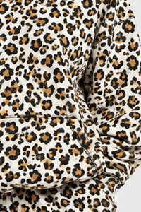 Sudadera con capucha de moda prémium extragrande para mujer, con estampado de leopardo blanco y amarillo, personalizada, al por mayor, estilo urbano - Product Image 4