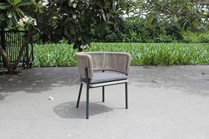 Chaise de jardin en corde tressée CARA avec structure en aluminium pour l'extérieur - Product Image 4