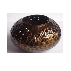 Votivo de aluminio de Venta caliente con patrón de plomo cortado a mano en acabado de latón oscuro se puede hacer en otro acabado portavelas de luz de té - Product Image 2