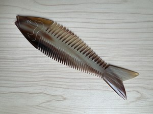 Peine de Cuerno de Búfalo Ecológico Hecho a Mano, con Dientes Finos, Antiestático, para Peinar y Cuidar el Cabello - Product Image 6