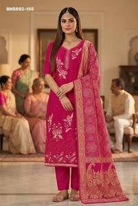 Magnifique collection de salwar-kameez et dupatta en viscose georgette brodée, prêts à porter, pour femme, idéale pour les festivals. - Product Image 5