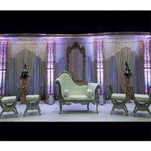 Escenario de Boda de Madera con Dos Pilares, Fabricante de Escenarios para Bodas Reales, Fabricante de Escenarios para Recepciones de Bodas Hindúes en EE. UU. - Product Image 1