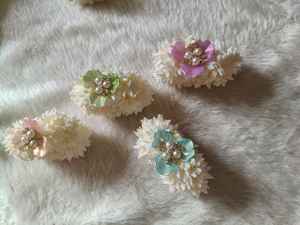 Coletero para el Cabello con Perlas Blancas y Gajra – Diadema Nupcial de Jazmín Pastel, Accesorio Reutilizable para Peinados de Novia para Mujeres y Niñas - Product Image 5