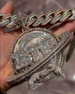 จี้ห้อยคอแบบฮิปฮอปประดับเพชรโมอิสซาไนต์ทรงเหรียญเงินซ้อนกัน ดีไซน์หรูหรา เหมาะสำหรับงานปาร์ตี้ - Product Image 4