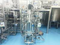 Récipient sous pression pour bioréacteur en acier inoxydable 304/316 de 5000L avec pompe, surveillance et ajustement automatiques du pH via ajout d'acide/base, modèle réputé