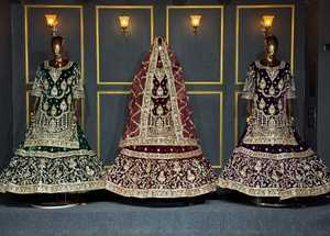 Lehenga choli de mariée certifié farshi F.C avec de riches détails et une grande élégance - Product Image 4