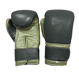 Guantes de Boxeo de Cuero Verde Daizen Star, Cierre de Cordones en Todos los Dedos, Correa de Muñeca Ajustable, Embalaje Personalizable con Impresión en Lámina - Product Image 4