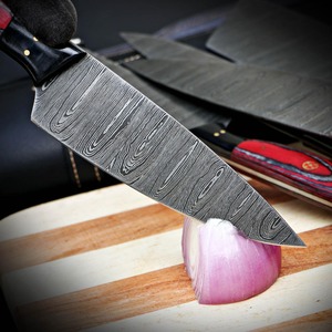 Juego de Cuchillos de Chef de Acero Damasco de 67 Capas Hechos a Mano con Mangos de Madera, Juego de Lujo de 8 Piezas con Hoja Recta Ambidiestra UMAR FAROOQ - Product Image 6