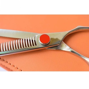 Ciseaux à cheveux professionnels en acier inoxydable, pointe acérée, pour droitiers, manche long en plastique, non pliables, Ryzer Studio - Product Image 5