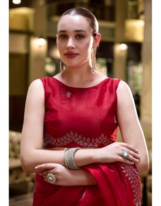 KV Elegant <b>Red</b> Shimmer Chiffon with Fine Embroidery <b>Saree</b> With Unstitched Blouse - Product Image 4