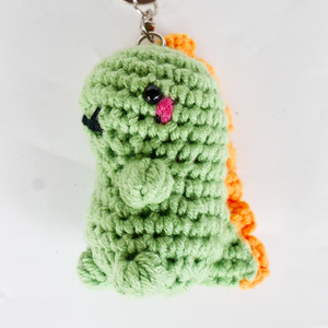 Llavero de dinosaurio de ganchillo hecho a mano, dije de amigurumi de dinosaurio verde tejido para bolso, colgante para mochila, arte puro, llavero artesanal - Product Image 3