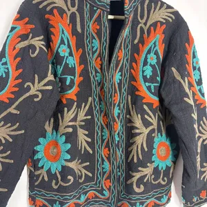 Veste en velours tricoté écologique, style Suzani, faite à la main, broderie florale, manteau bohème, vêtement d'extérieur unique en coton - Product Image 6