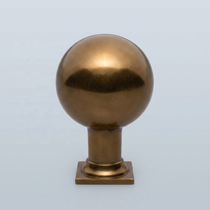 Bouton de meuble élégant en laiton brossé pour quincaillerie de cuisine, poignée de tirage durable au design moderne pour la maison, le bureau et le salon - Product Image 2
