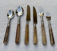 Ensemble de couverts de luxe au design créatif, style américain, écologique, en acier inoxydable 18/8, manche en résine classique, polissage miroir durable