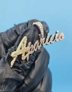 Colgante Personalizado de Letra Aparicio con Moissanita, Plata 925, Baño de Oro 18K, Engaste Pavé, Joyería de Lujo Unisex, Regalo - Product Image 5