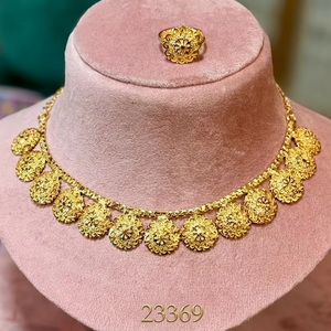 Juego de Joyería de Moda de Aleación de Zinc con Baño de Oro de 24K, Estilo Vintage Indio para Boda y Compromiso, con Zirconia, que Incluye Pendientes, Brazaletes, Peines y Broches - Product Image 1