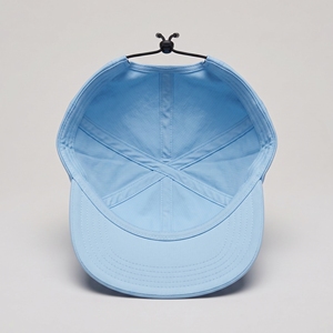 Gorra Deportiva Personalizada de Cinco Paneles, Color Azul Cielo, Ajustable, Transpirable e Impermeable, para Campismo, Deporte y Actividades al Aire Libre - Product Image 5