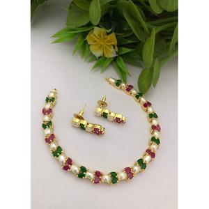 Ensemble collier et boucles d'oreilles en laiton plaqué or de qualité supérieure, serti de moissanite, pour femme, idéal pour les fiançailles, les mariages, les fêtes - Product Image 2