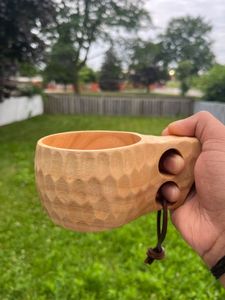 Taza de Leche Nórdica Premium de Madera, Tallada a Mano con Textura Martillada, Asa Ecológica y Duradera para Té, Café, Regalos Empresariales y Uso Doméstico - Product Image 1