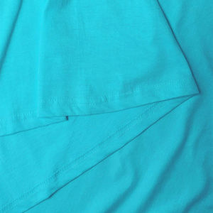 T-shirt col en V pour homme, 100 % coton, 210 g/m², doux, imprimé sérigraphié, logo OEM, écologique, tendance, pour l'été - Product Image 6