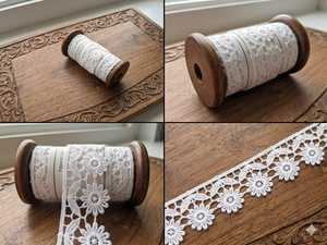 Ribete de Encaje Guipur Floral Blanco de Alta Calidad - Borde de Encaje Químico Bordado con Margaritas para Ropa Étnica y Decoración del Hogar - Product Image 6