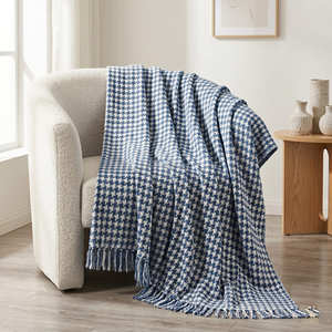 Couverture décorative en coton pied-de-poule gris foncé tissée, style minimaliste, avec franges, pour canapé, export B2B - Product Image 2