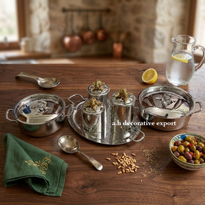 Ensemble de 6 casseroles et récipients décoratifs en acier inoxydable martelé de luxe avec couvercles floraux dorés et argentés, plateau de service pour buffet - Product Image 3