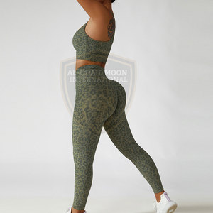 Conjunto de Yoga Transpirable para Mujer de Marca Privada, Conjunto de Yoga para Mujer para Uso en Exteriores, Conjunto de Yoga Cómodo para Mujer - Product Image 3