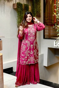 Robes longues Anarkali indiennes ethniques en géorgette lourde avec broderie, travail de broderie fantaisie, dupatta Pishwas, pour femmes adultes - Product Image 4