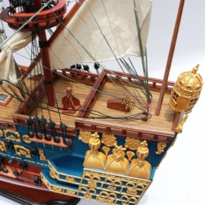 SOVEREIGN OF THE SEAS - Versión pintada en azul - Maqueta de velero europeo hecha a mano - Product Image 3