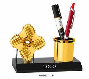 Tableros de escritorio chapados en oro con portalápices y base de madera negra con logotipo para uso promocional, artículos de regalo metálicos. - Product Image 2