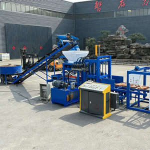 Pequeña Máquina Automática Hidráulica QT4-15 para Fabricación de Ladrillos Sólidos, Adoquines de Concreto a Color y Bloques Huecos de Cemento - Product Image 1