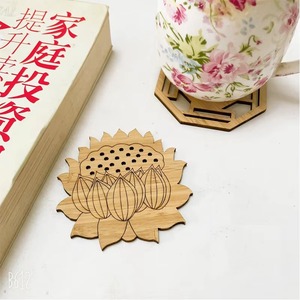 Ensemble de dessous-de-verre multi-formes en bois et métal découpés au laser, élégants, pour la maison, le bureau, la cuisine, la table à manger, ou comme cadeau. - Product Image 6