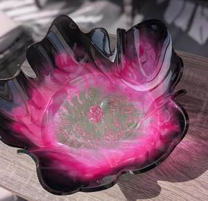 Bol à fleurs irrégulier rose vif et noir - Décoration d'intérieur unique, boîte à bibelots, objet d'art - Product Image 2